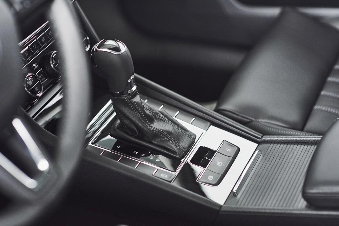 Car Gear Shifter Part By LFT-G PP LGF40 Material